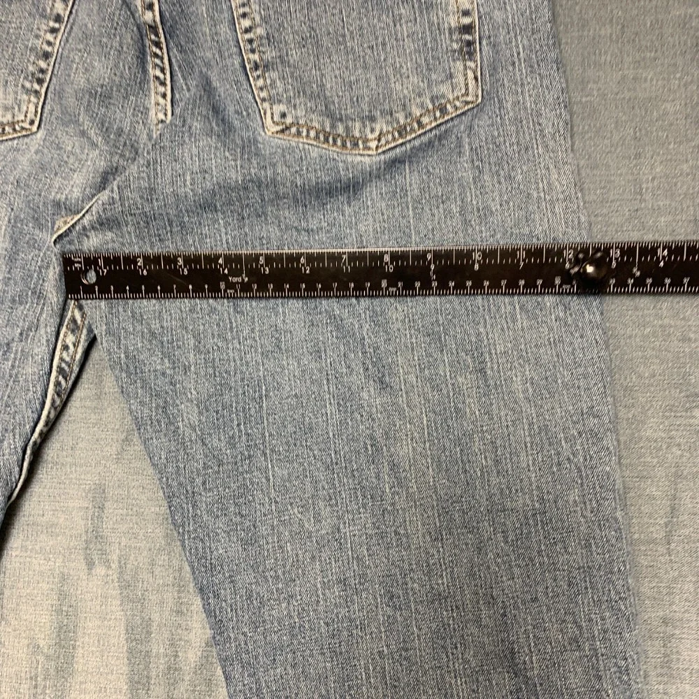 Wrangler Jeans Mens 34x29 Blue Denim Cotton Medium Wash Distressed Relaxed Fit